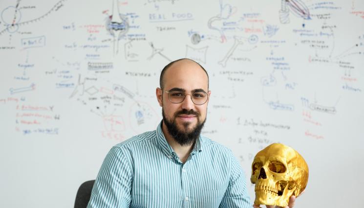 Ваньо Везиров - Д-р Ваньо Везиров: TikТok е големият хищник, който дебне всички ученици