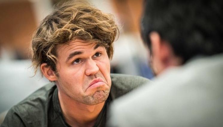 Магнус Карлсен - Магнус Карлсен отхвърли обвиненията, че е уредил реми във финала на блиц срещу руснака Непомнящи