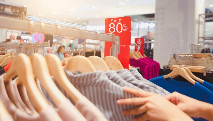 магазин - ОЧИТЕ НА ЧЕТИРИ ЗАРАДИ ИЗМАМА: Точат карти със 160 лв. доставка, дерат ни за ЧНГ! (СНИМКА)