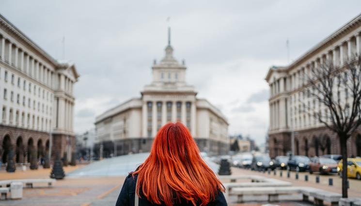 София парламент - ОТ ДНЕС: Минималната работна заплата се увеличава, линията на бедност става 638 лв.