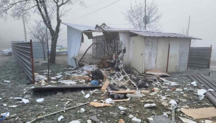 магазин - ЗРЕЛИЩНА КАСКАДА: Шофьор се натресе в зоомагазин!