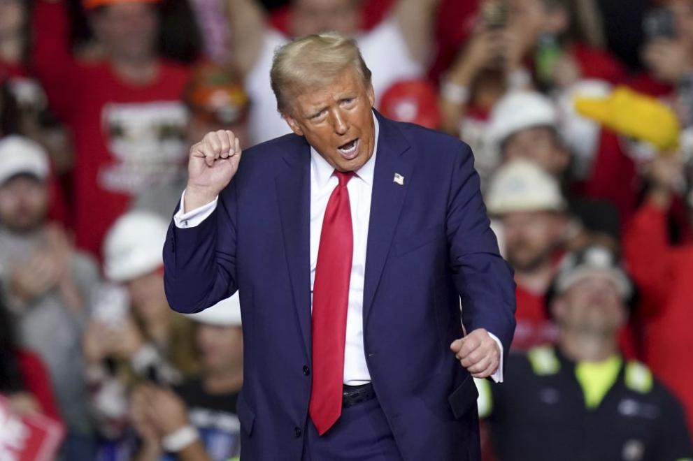 Вицепрезидентът на САЩ Камала Харис оглави заседание за удостоверяване на