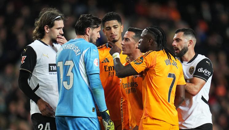 Винисиус - Реал Мадрид ще обжалва червения картон на Винисиус