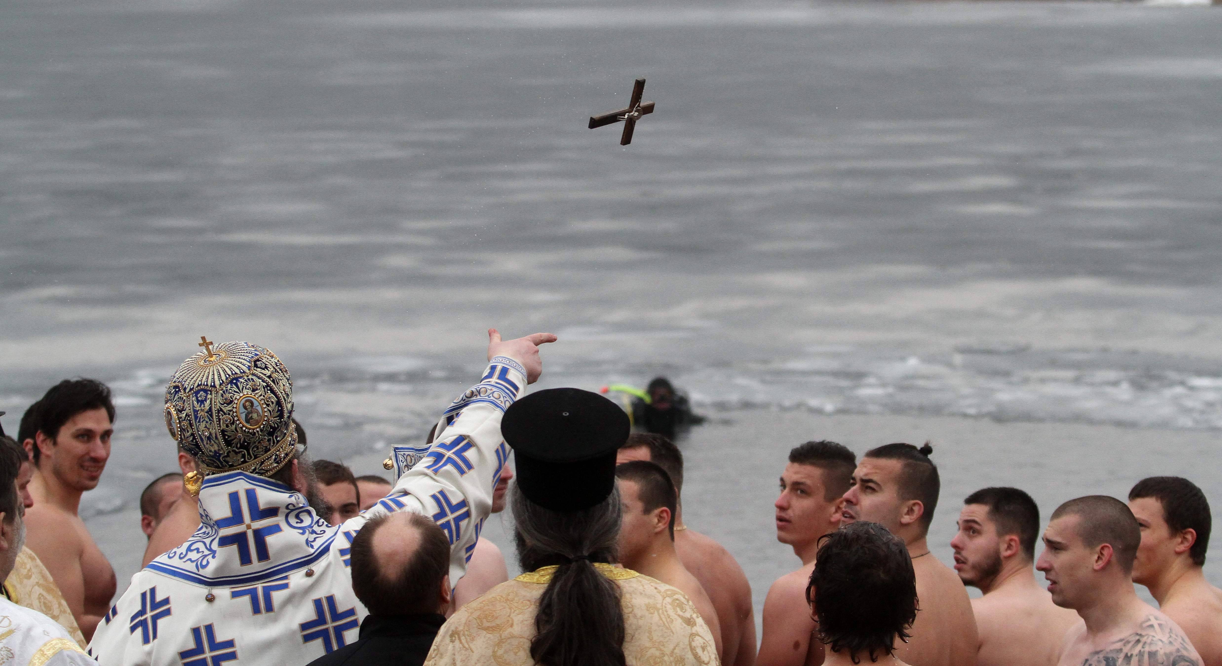 кръст традиции