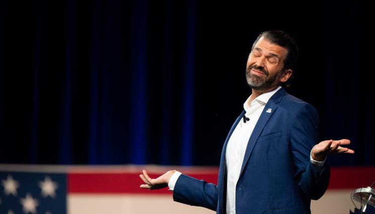 Доналд Тръмп младши - ВИП ПОСЕЩЕНИЕТО СЕ ОТЛАГА? Външно разкри ще дойде ли Доналд Тръмп-младши в България!