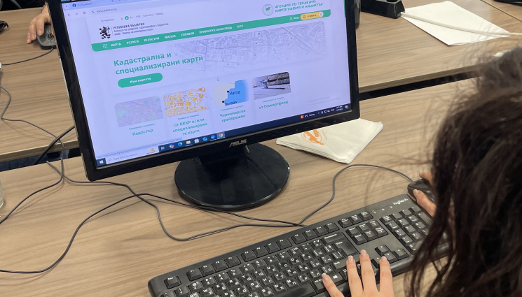 кадастър - Депутат алармира: Е-кадастърът зацикли!