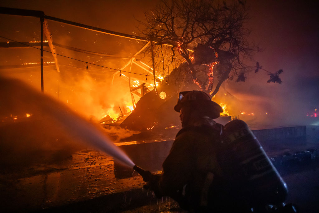 Огнената стихия в Калифорния