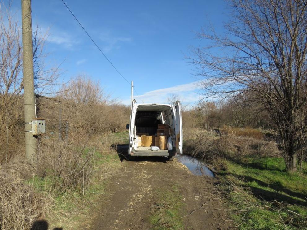 Двама души са задържани в Русе, след като ограбили пратки