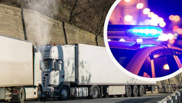 тир - Двама пострадаха при челен сблъсък между тирове! (СНИМКИ)