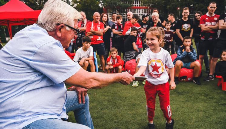 Георги Велинов ЦСКА - Великият Джони Велинов в тежко състояние, събира средства за нова операция