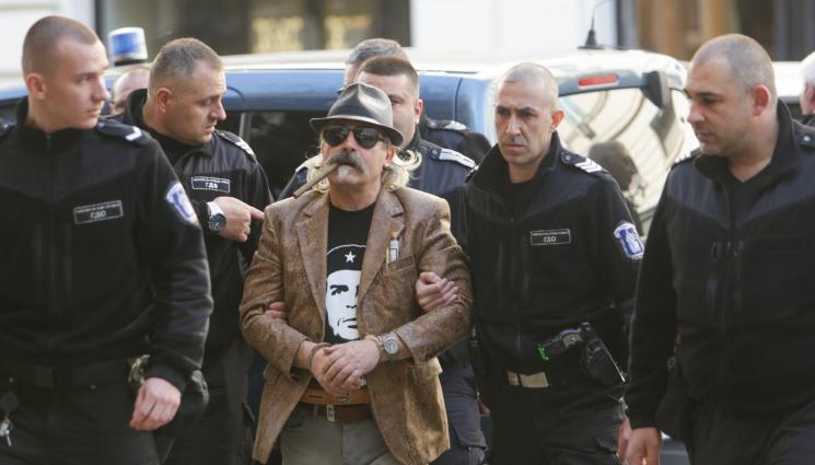 zatwor - Мозъкът на Килърите умря в затвора!