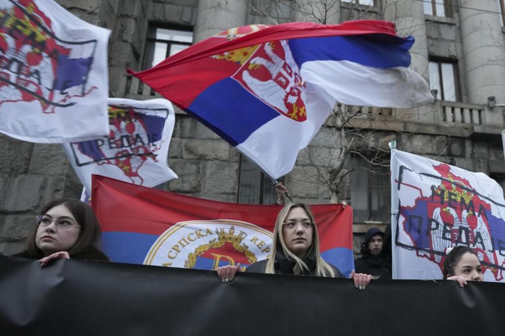 Десетки хиляди сърби излязоха отново по улиците на Белград на