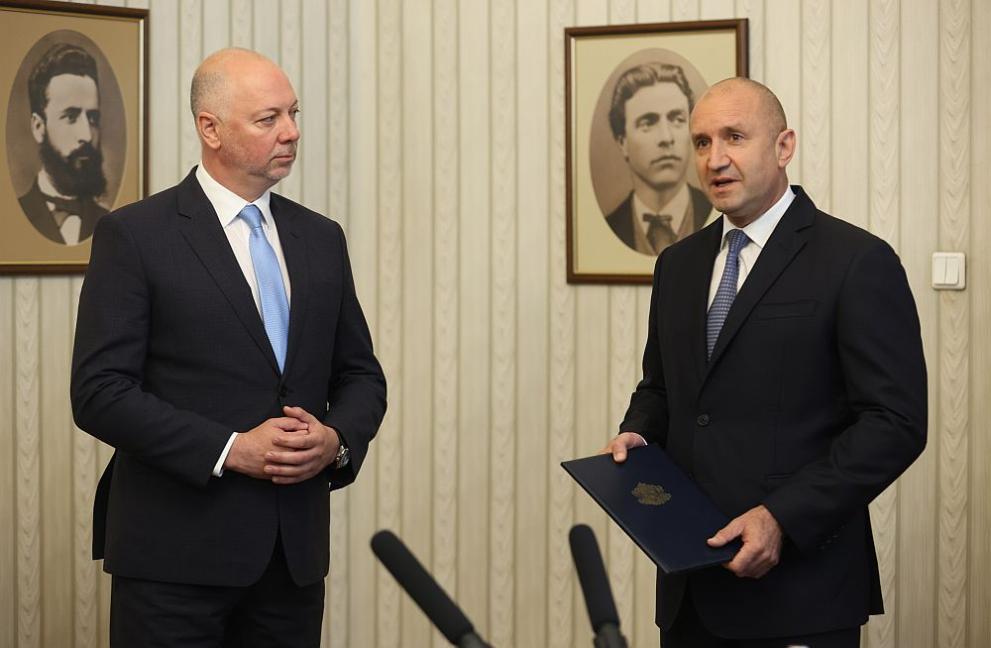 Близо 2 месеца след изборите и продължителни, сложни преговори между