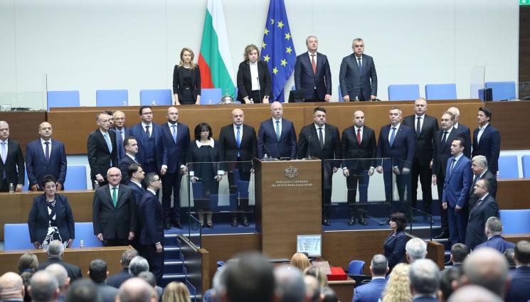 КАБИНЕТ - ОФИЦИАЛНО: България има редовно правителство! (ВИДЕО+СНИМКИ)