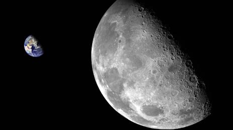Луна Земя