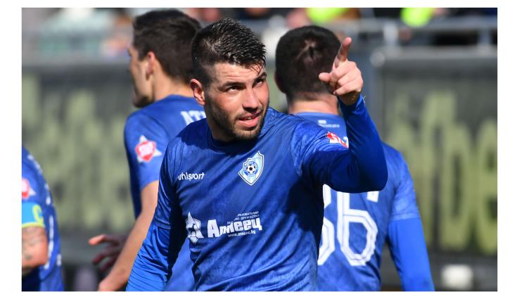 Стефан Велев Ботев Ихтиман - Бивш национал, минал през Левски и вдигнал купата със Славия, подсили Ботев…в Югозападната Трета лига