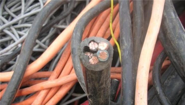 кабели - В БАЛТИЙСКО МОРЕ: След кабелите на натовски държави, резнаха и този на Русия! (СНИМКА)