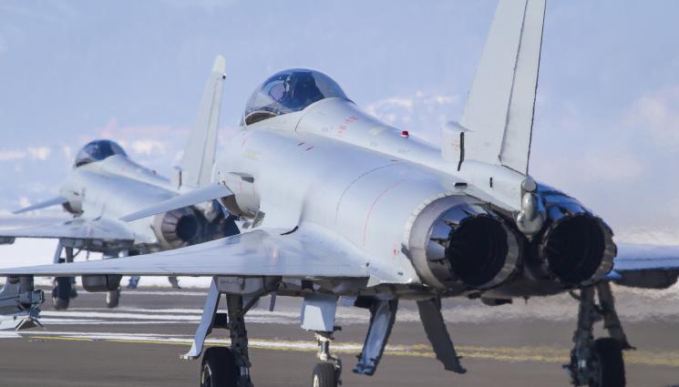 изтребител - Военен летец бе убит по жесток начин от изтребителя си!