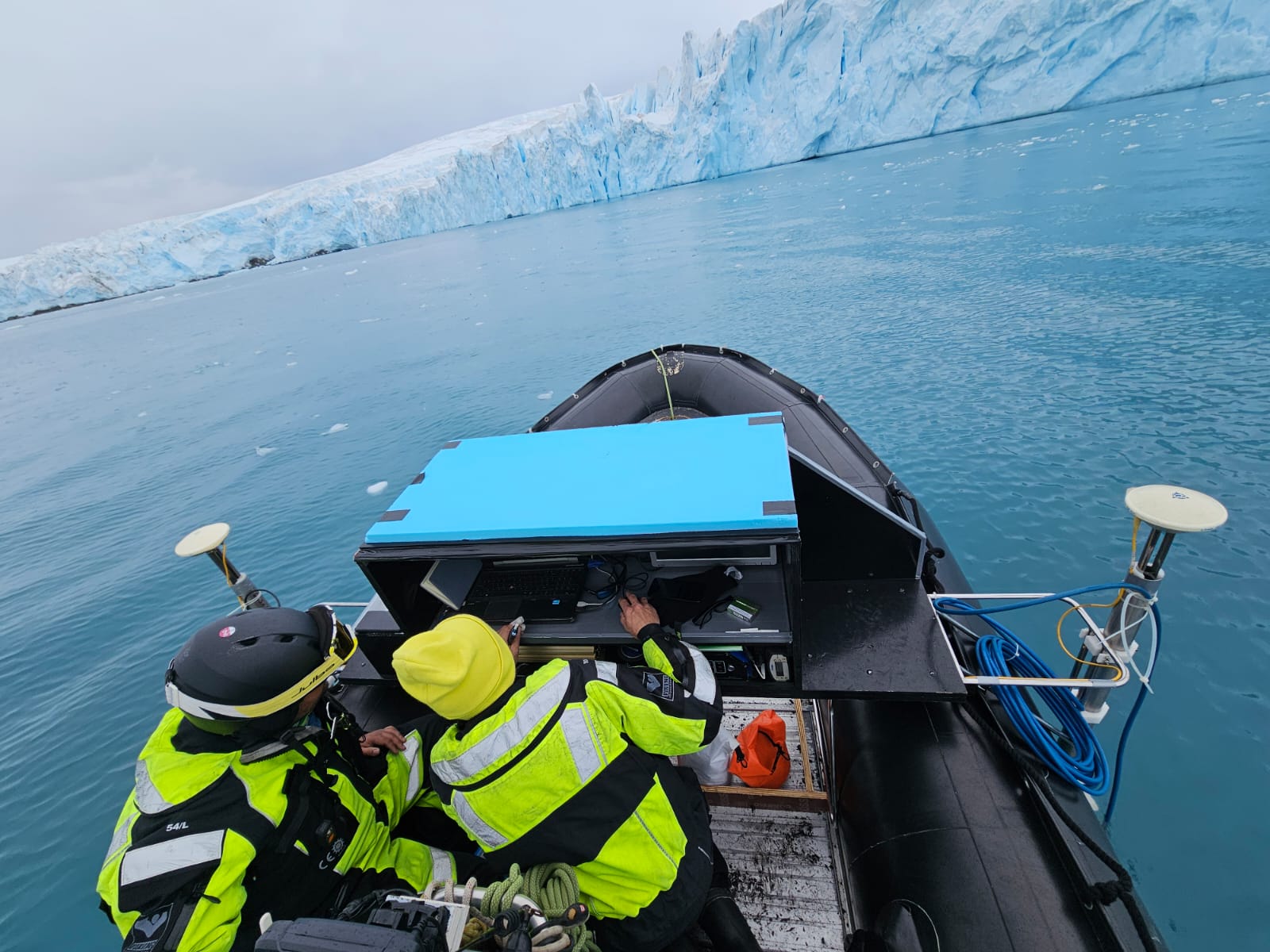 Антарктида полярници експедиция