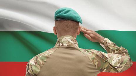 ГЛАСЯТ НАЙ-ГОЛЕМИЯ КЪМПИНГ: Харчат над 15 млн. лв. за нови палатки за армията!