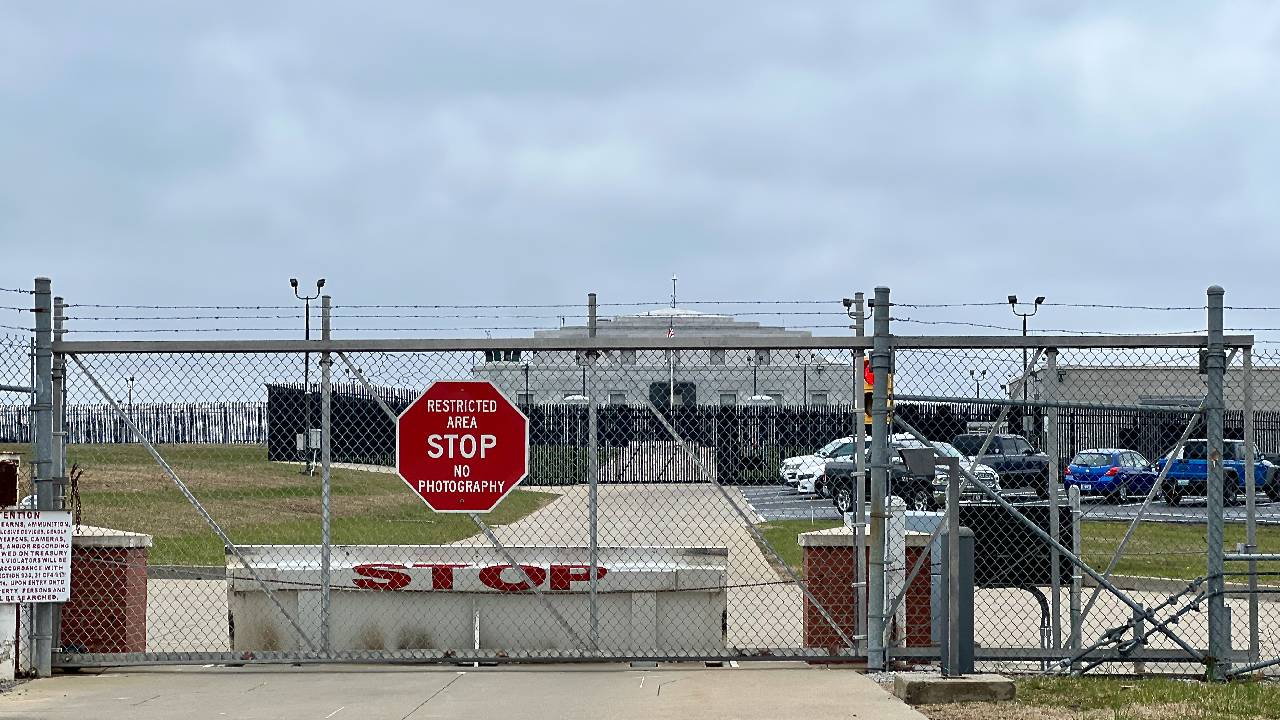 забрана места