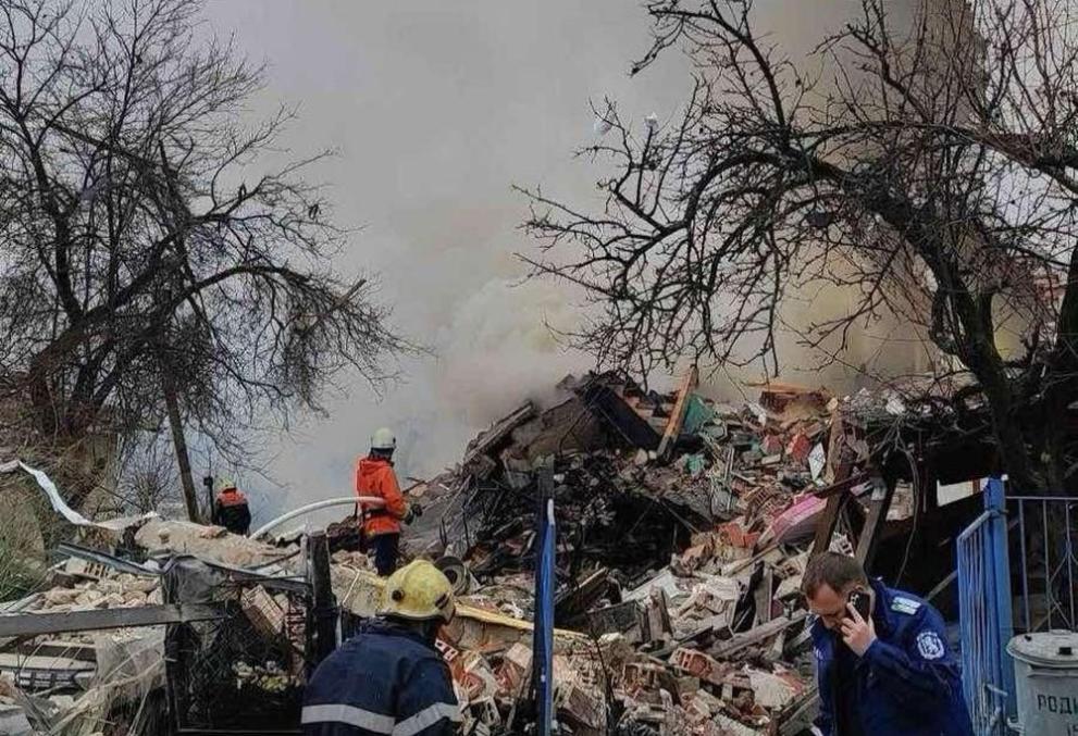 След силния взрив и последвал пожар в Банкя една от двете