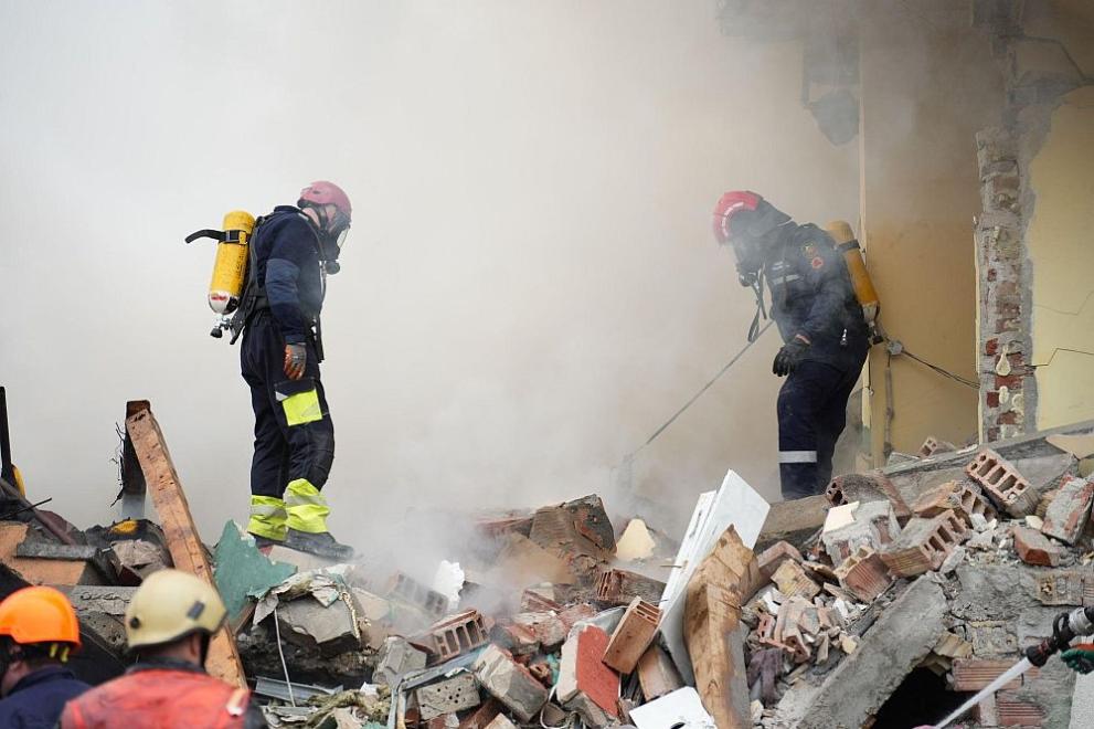 Продължава издирването на мъжа, който изчезна след взрива на газовата