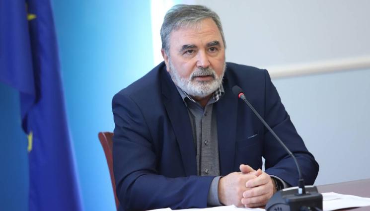 Ангел Кунчев - Доцент Ангел Кунчев: Антибиотикът не помага за грипния вирус