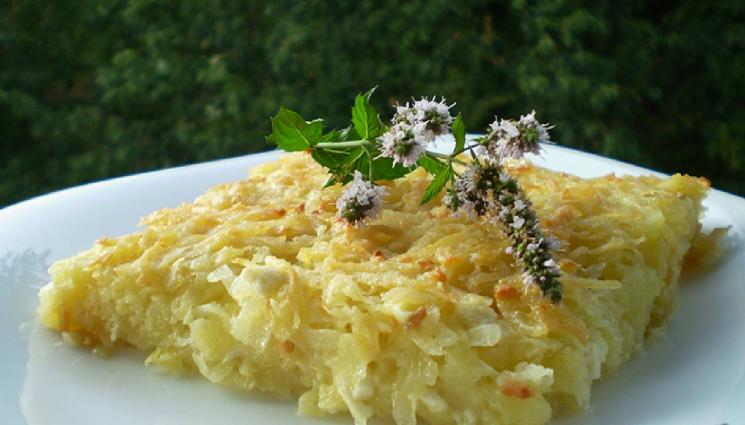 рецепти - В сезона на вкусните картофи: Бързо веганско руло, апетитен пататник във фурна или пък панирани пълнени