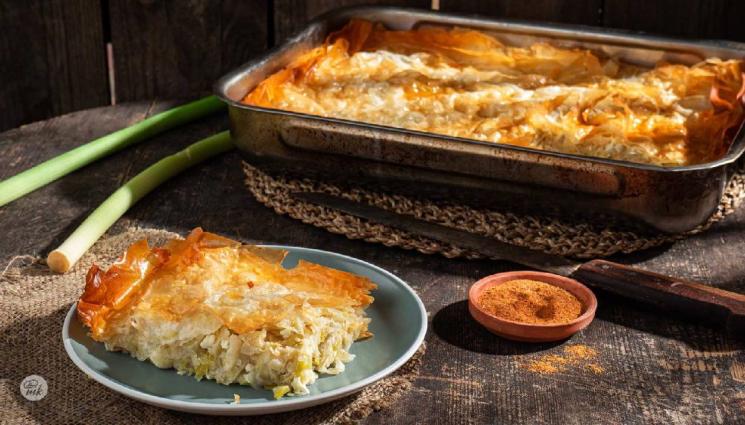 рецепти - Гответе с matekitchen.com: ​Баница и други подобни вкусотии! Мързелива с гъби, бърза на тиган или пък апетитна пита с домати (ВИДЕО)