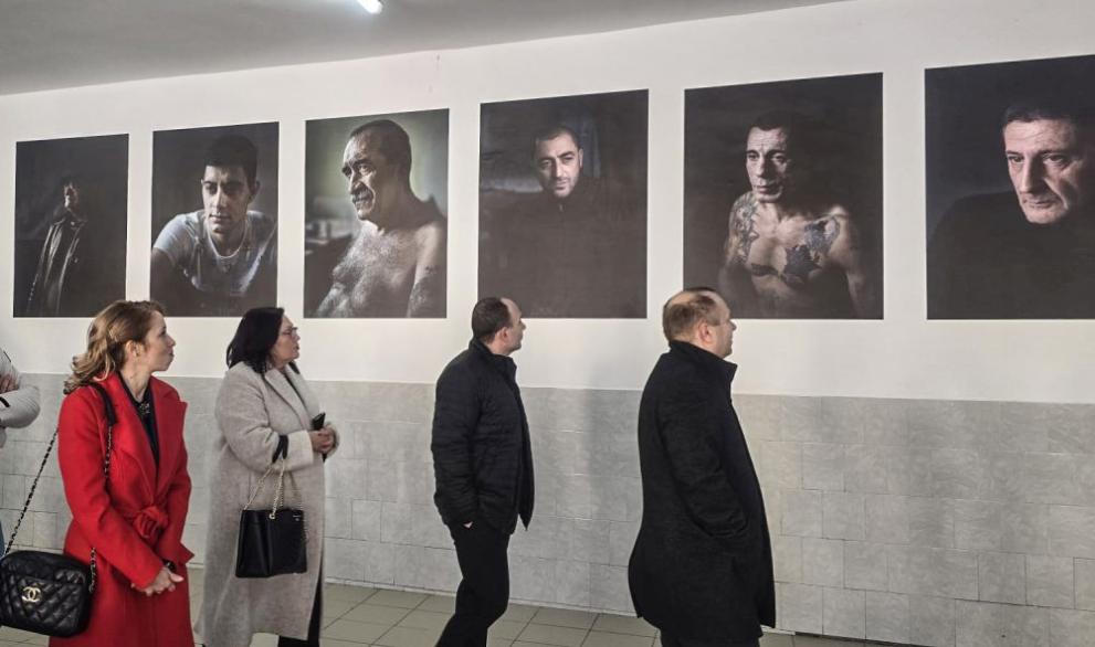  Карамазов галерия 