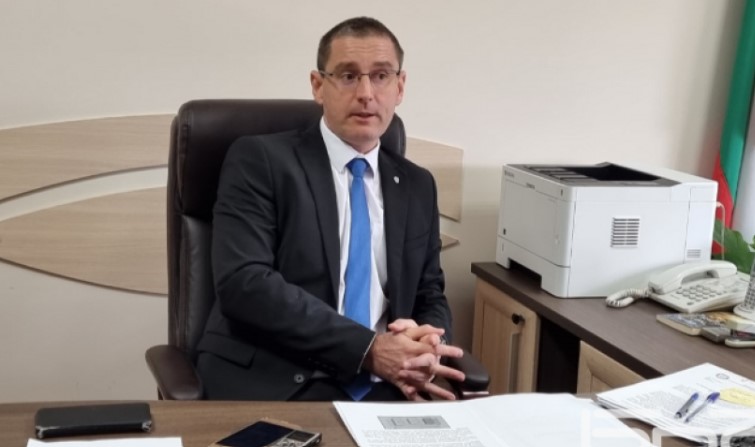 Владимир Николов