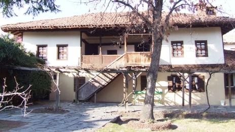 КЪЩА Райна Княгиня