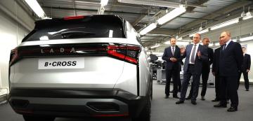 <p>Представят Lada B-Cross на Владимир Путин</p>