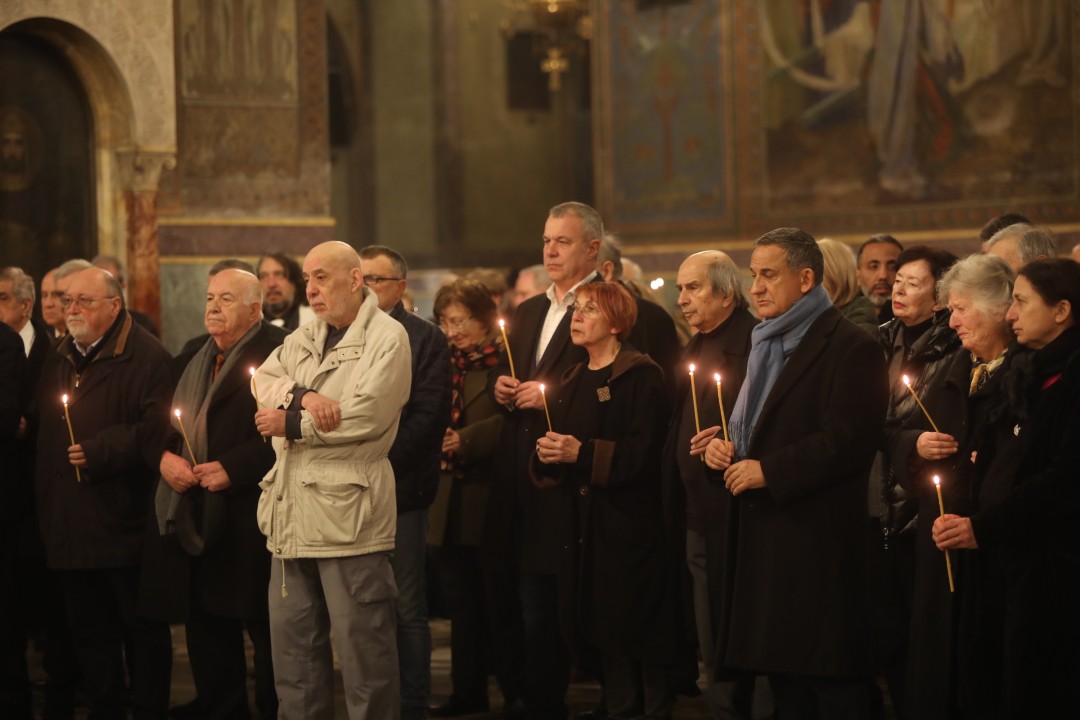<p>В Патриаршеската катедрала &bdquo;Св. Александър Невски&ldquo; днес бе отслужена панихида в памет на 10 години от смъртта на д-р Желю Желев &ndash; първия демократично избран президент на България.</p>
