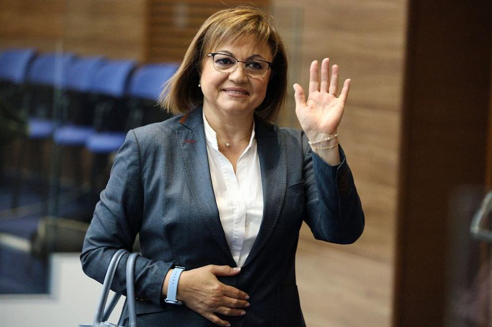 На този етап поставям Слаб 2 като оценка на кабинета