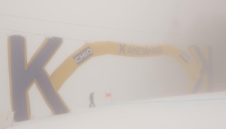 Мъгла Гармиш Кандахар - Мъжкото спускане за Световната купа по ски в Гармиш потъна в мъгла