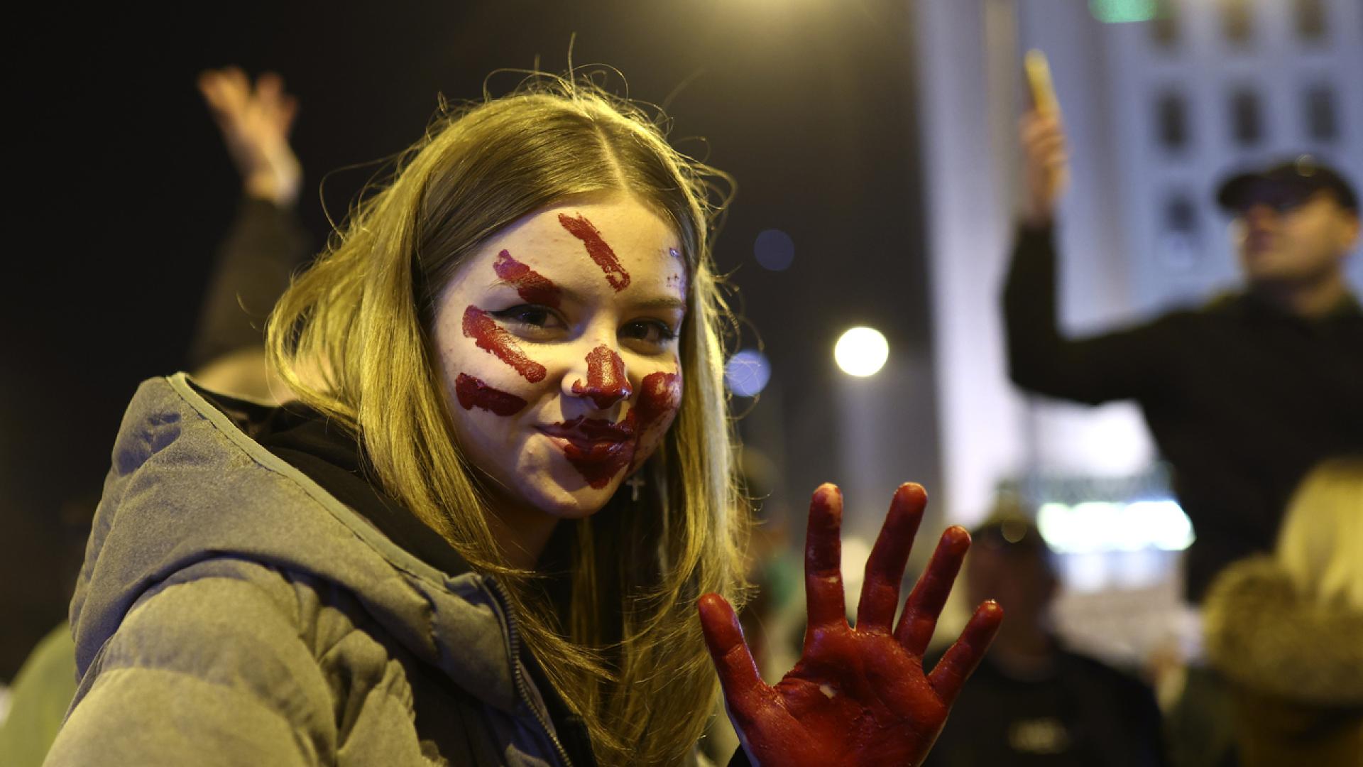 Студентите блокирали Философския факултет в Нови Сад бяха изхвърлени от
