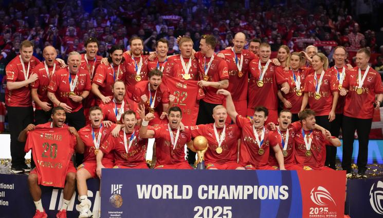 хандбал - Дания пише история в световния хандбал