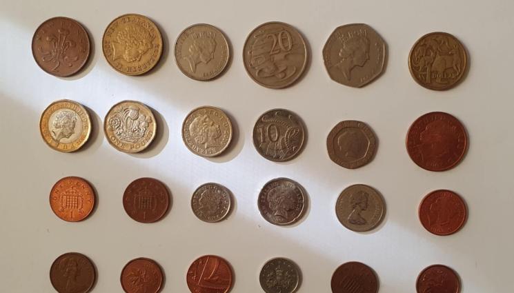 монети - ГОЛЯМ УДАР: Откриха 113 контрабандни монети!