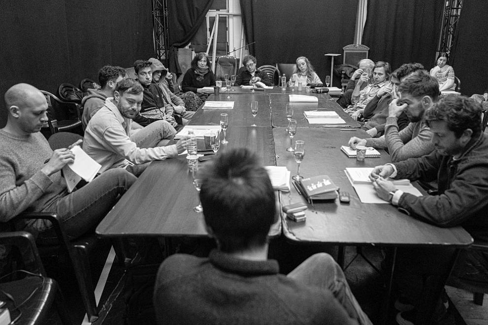  Народен спектакъл 