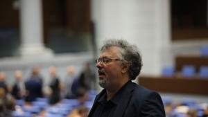 бой НС Манол Пейков Възраждане парламент