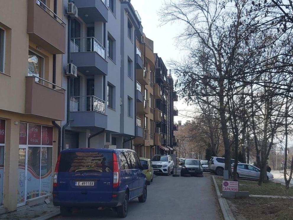 Мъж се барикадира в дома си в Благоевград, потвърдиха от пресцентъра на