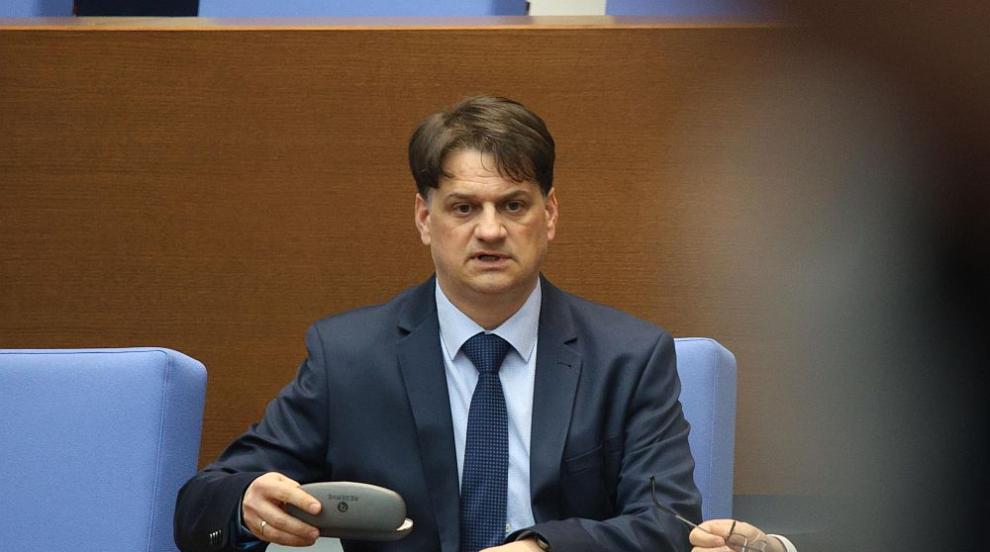 Бачев: Старата сграда на общинската болница във Велинград не е със статут на недвижима културна ценност