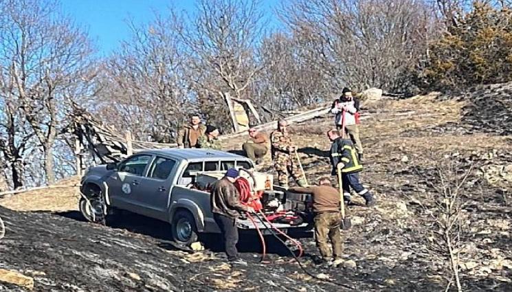 Якоруда пожар - СМЕЛИ МЪЖЕ: Предотвратиха трагедия в Якоруда!