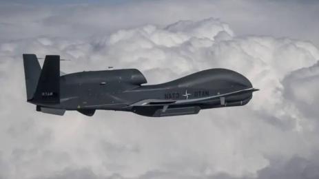 дрон Global Hawk