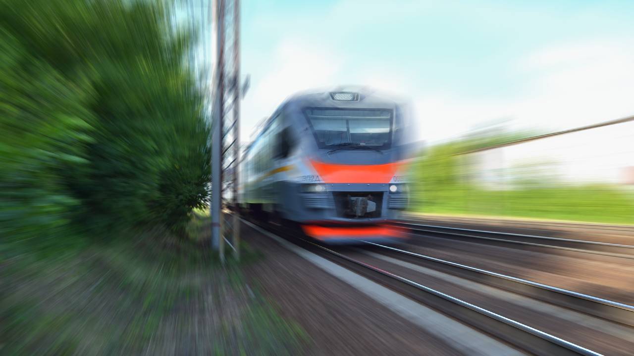 влак