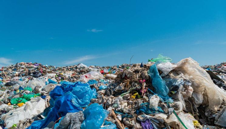 боклук сметище - ЗАДАВА СЕ КРИЗА: Болниците мешат опасния медицински отпадък с битовия! (СНИМКИ)