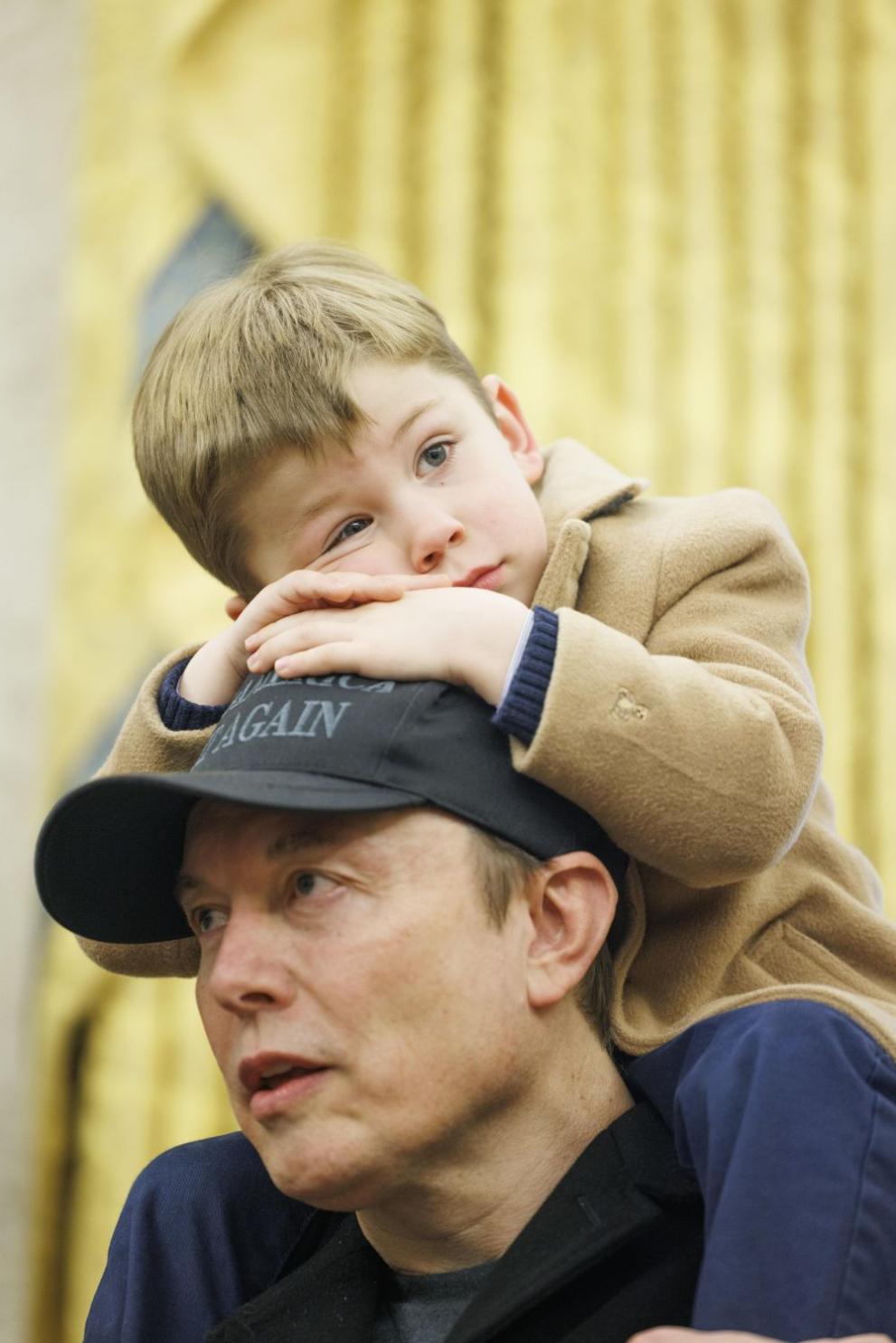  Мъск наследник 