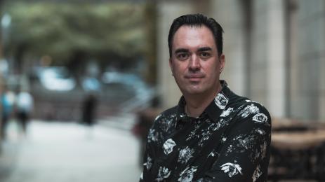 Хули Леонис